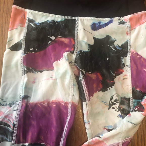 Lululemon multi colour leggings size 4 - Picture 2 of 3